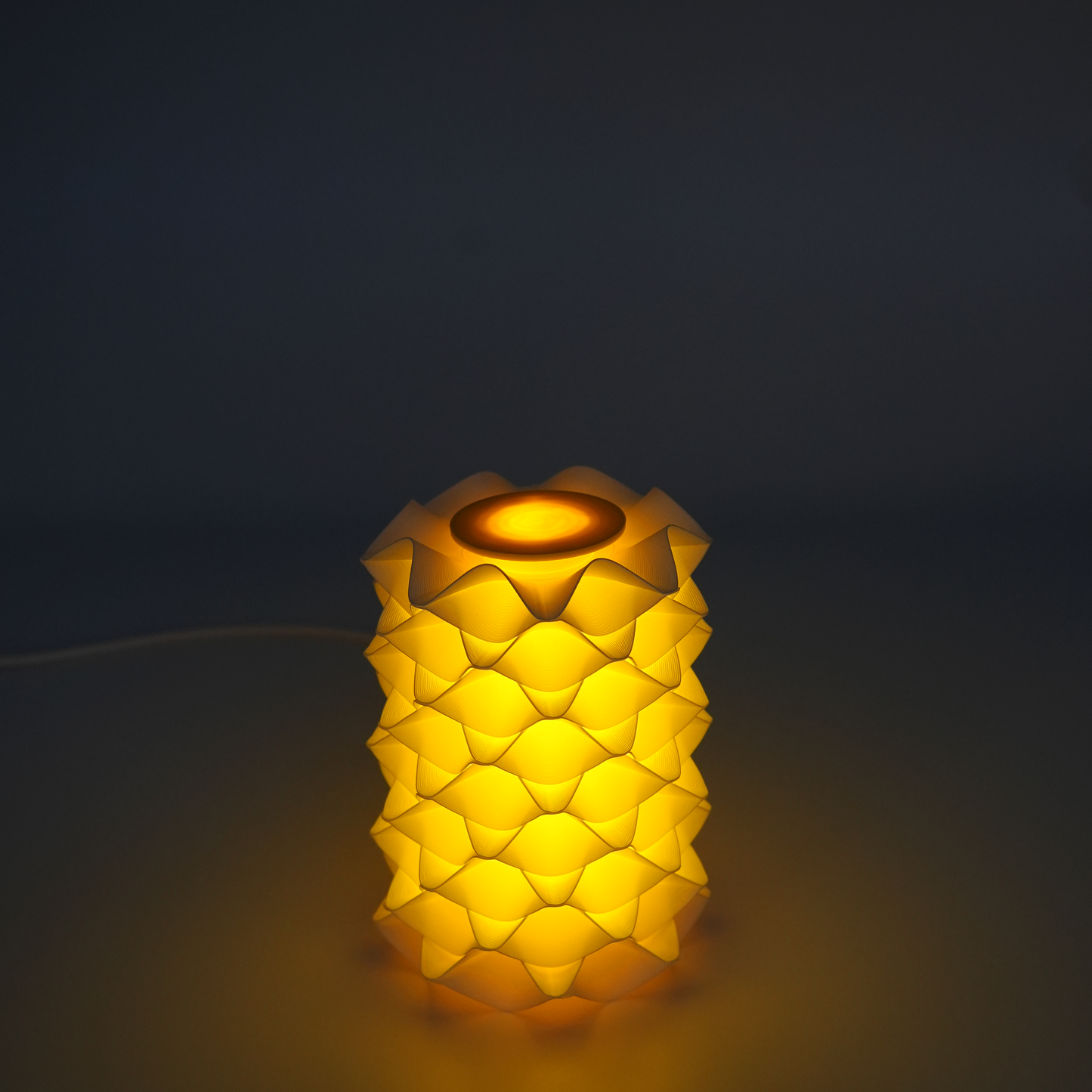Oscilla | Lemon Yellow Core | Ivory White Shade